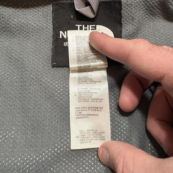 The North Face HyVent Jacket Womens Small Black Waterproof Hooded Ski Hiking - Picture 11 of 16